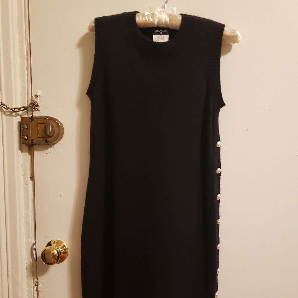 VINTAGE 2000'S CHANEL DRESS